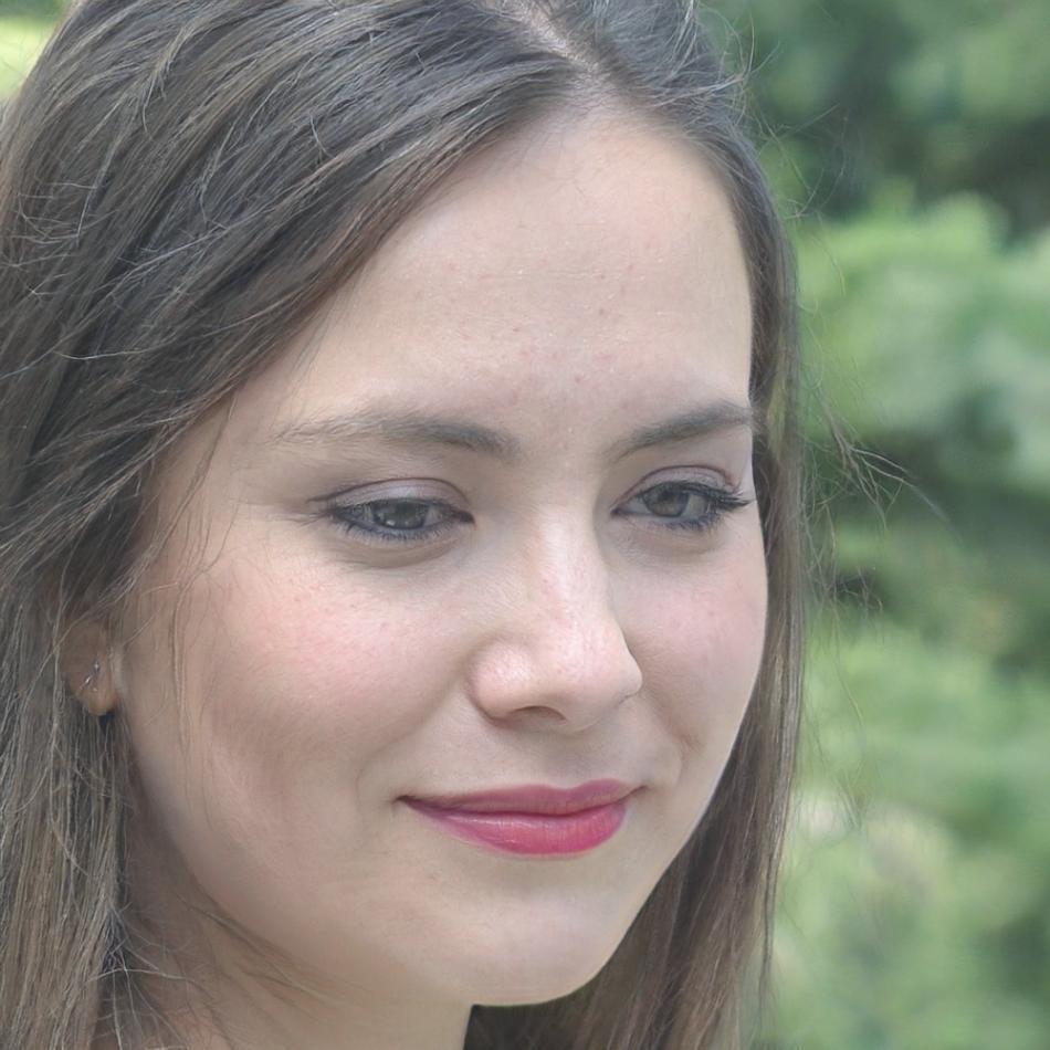 Портрет Елены Драгомир